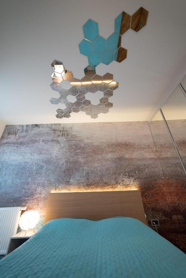 Central House Apartment โนวีซาด ภายนอก รูปภาพ